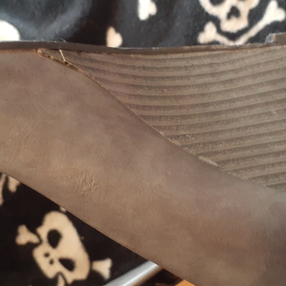 2/$10 Grey leather look Wedges bundle and save - Picture 4 of 5